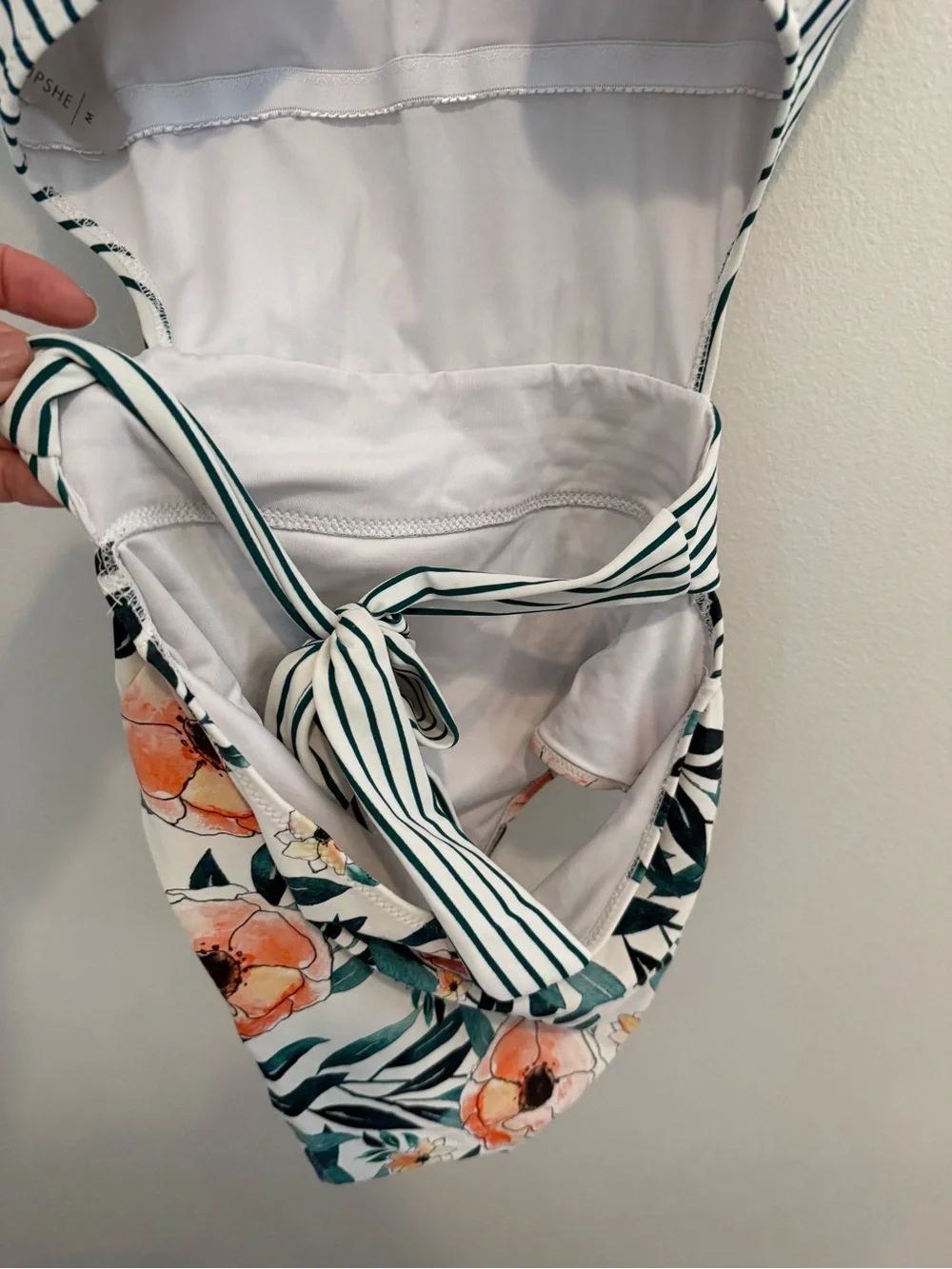 Cupshe Miss U Poppy Print One Piece Swimsuit Cutout Striped Floral Vacation M